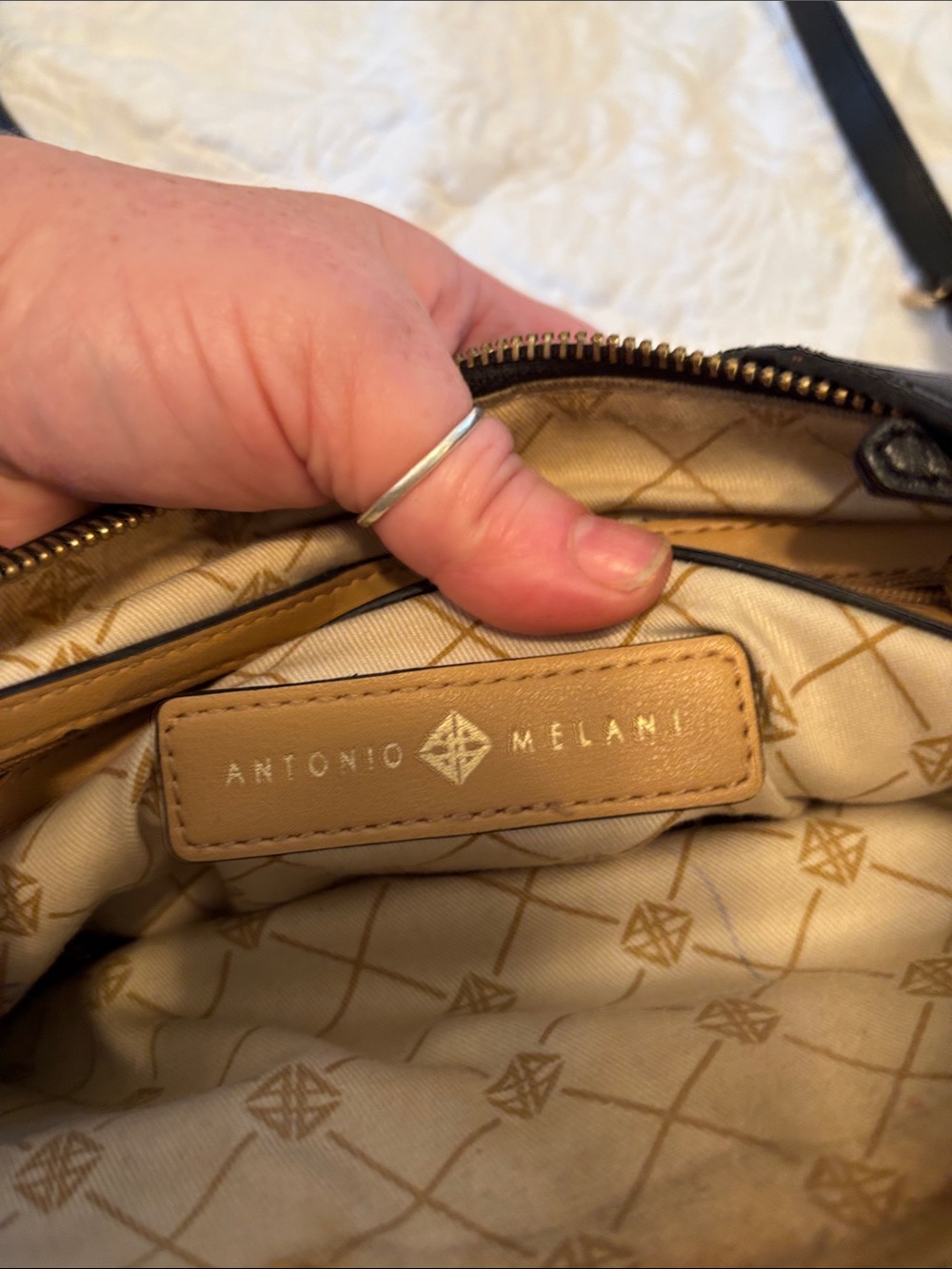 ANTONIO MELANI Black Leather Crossbody with Gold Clasp - Picture 4 of 5